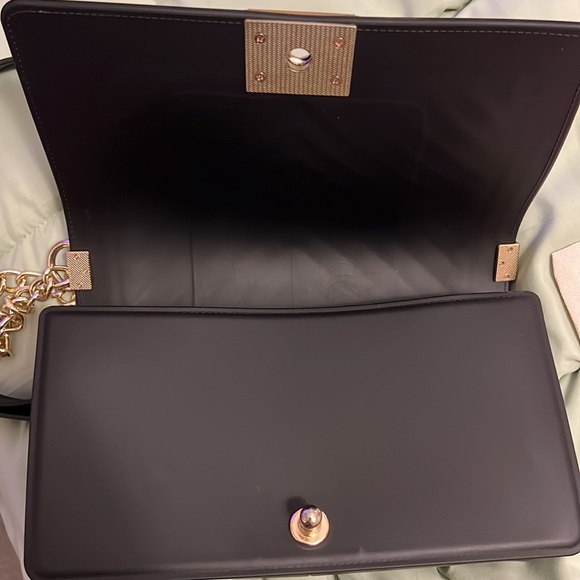 New Black with Gold Clasp and Chain Jelly Quilted Soft Silicone Shoulder Purse - Picture 5 of 12